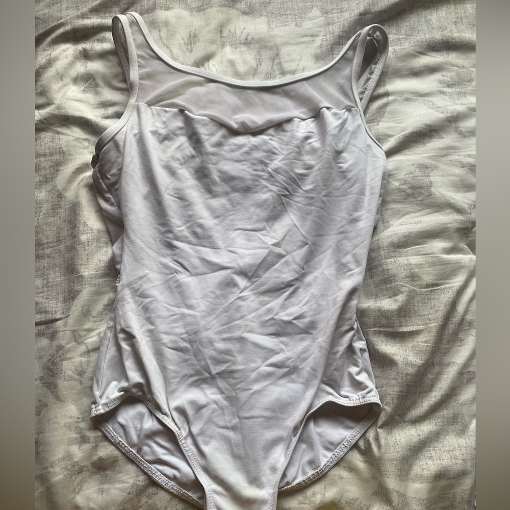 White Mesh Leo